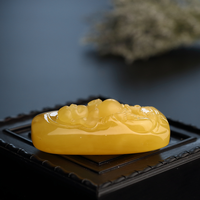 鸡油黄蜜蜡弥勒佛吊坠-红掌柜