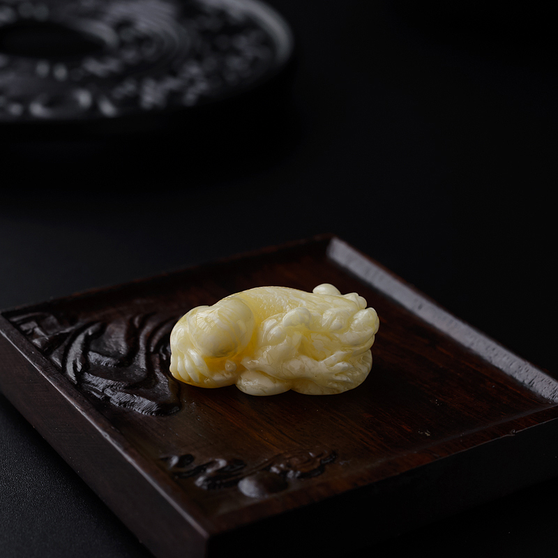 三足金蟾吊坠-红掌柜