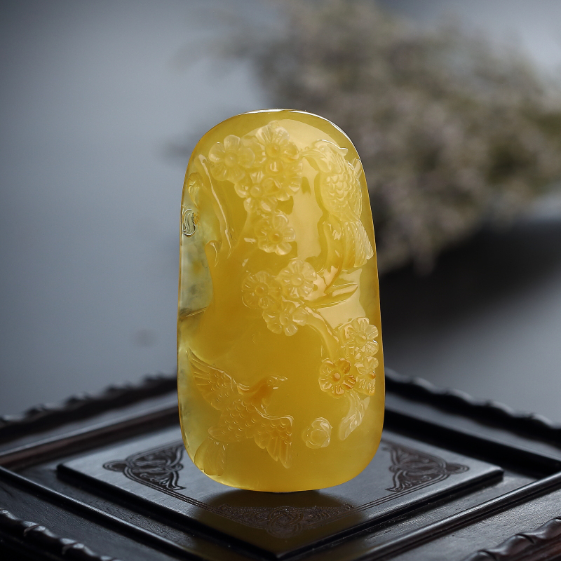 波罗的海天然鸡油黄蜜蜡喜上眉梢吊坠-红掌柜