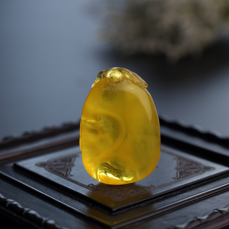 波罗的海天然鸡油红蜜蜡福瓜吊坠-红掌柜