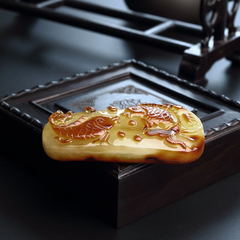 鸡油黄蜜蜡吊坠 - 红掌柜