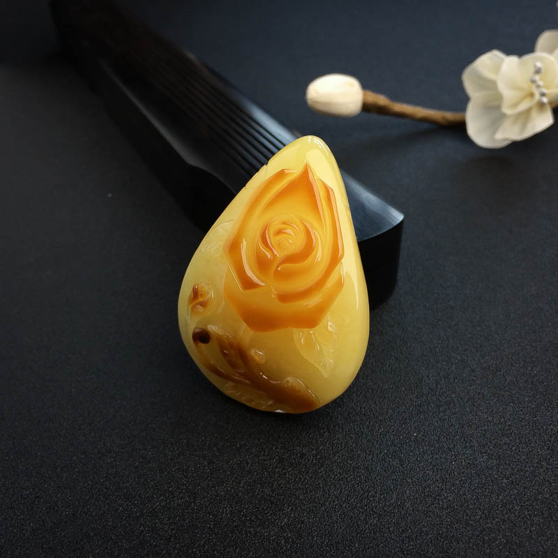 俏色蜜蜡吊坠-红掌柜