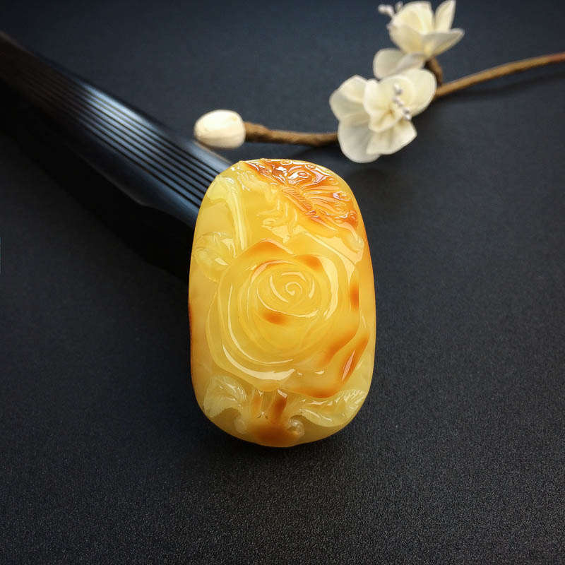 俏色蜜蜡蝶恋花吊坠-红掌柜