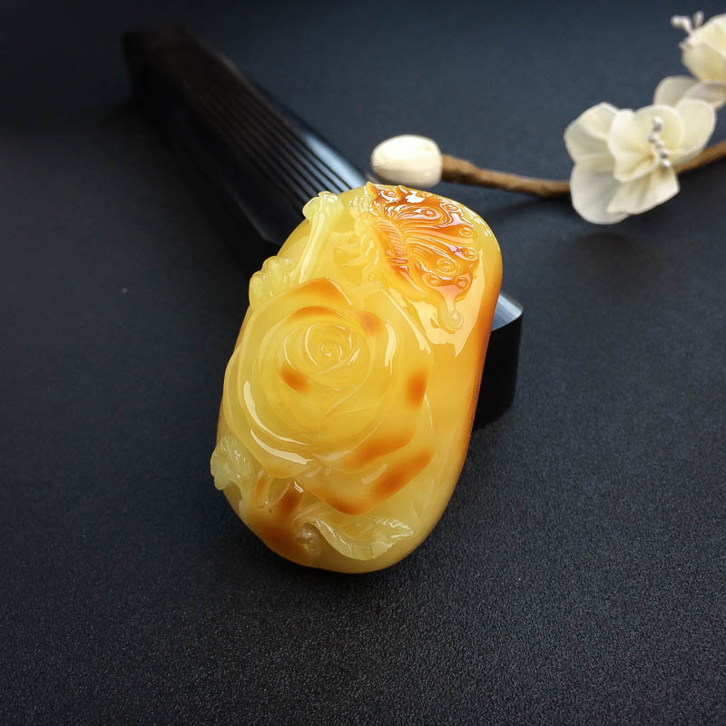 俏色蜜蜡吊坠-红掌柜