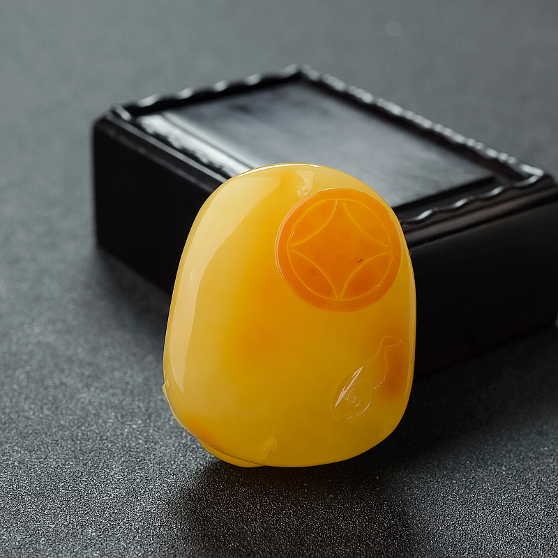 波罗的海天然蜜蜡貔貅吊坠 - 红掌柜