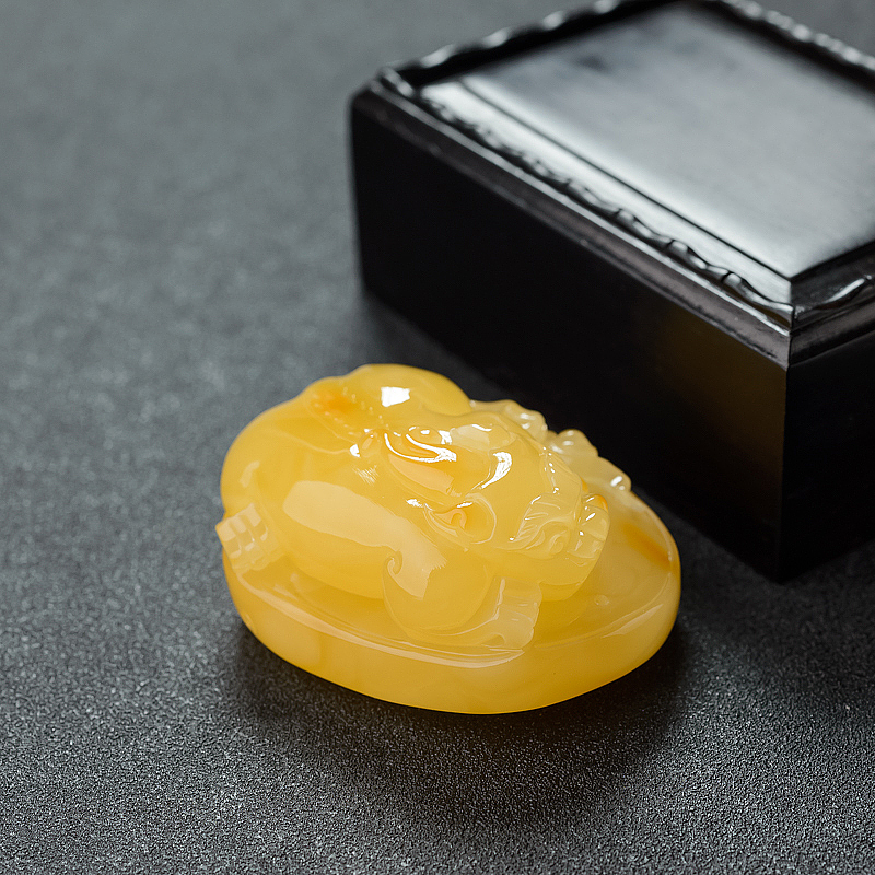 波罗的海蜜蜡貔貅吊坠 - 红掌柜