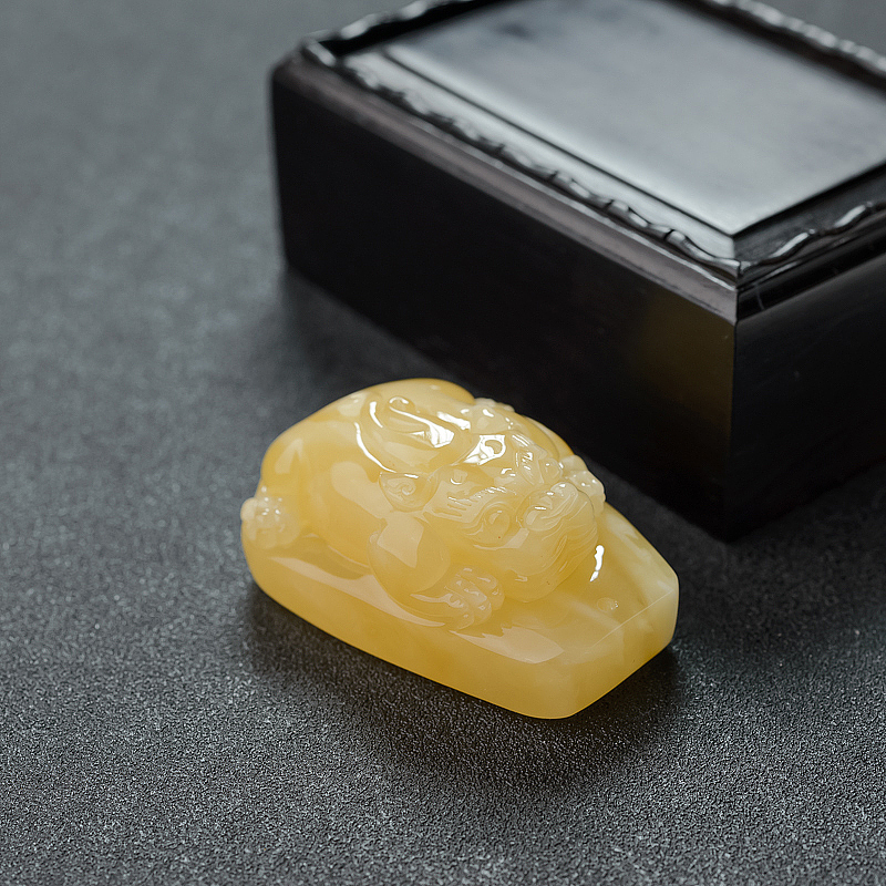 波罗的海浅黄白花蜜蜡貔貅吊坠 - 红掌柜