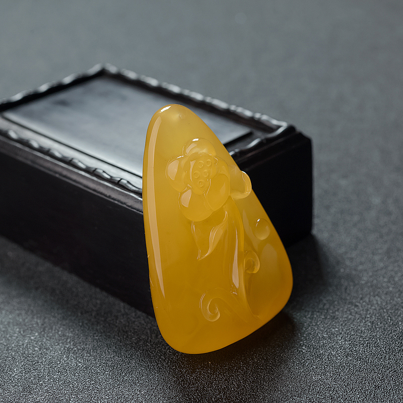 鸡油黄蜜蜡一品清廉吊坠 - 红掌柜