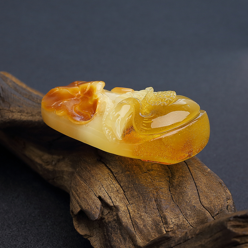 波罗的海蜜蜡天鹅吊坠 - 红掌柜