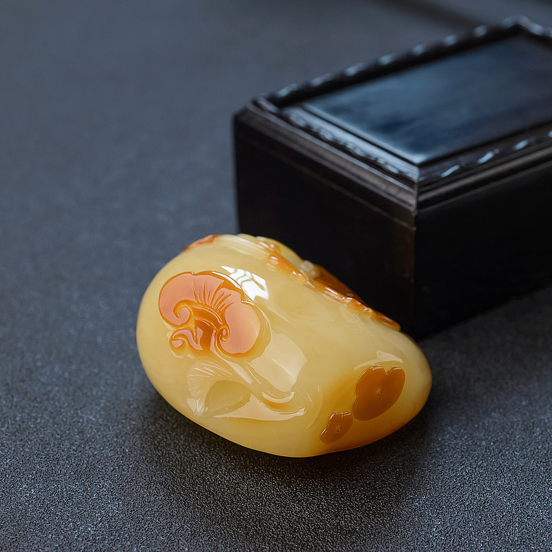 天然蜜蜡连年有余吊坠-红掌柜