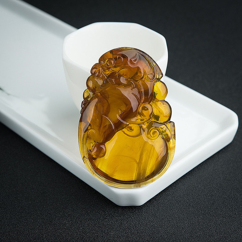 天然棕珀吊坠-红掌柜