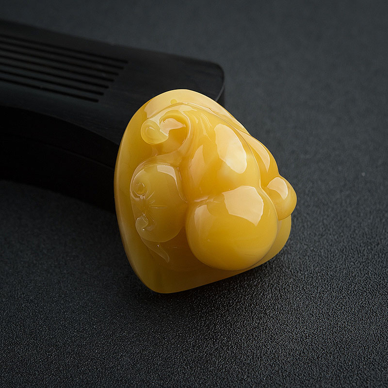 褐黄蜜蜡葫芦吊坠-红掌柜