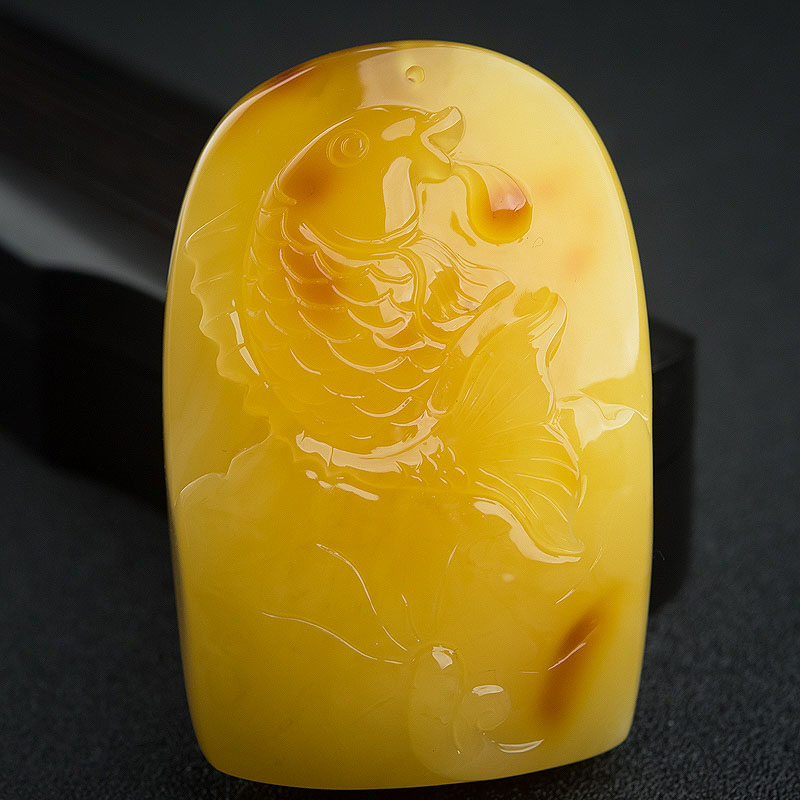 天然鸡油黄蜜蜡连年有余吊坠-红掌柜