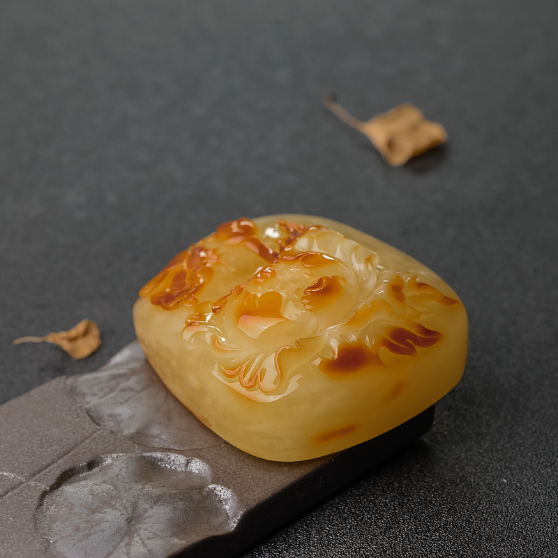 蜜蜡蝶恋花吊坠-红掌柜