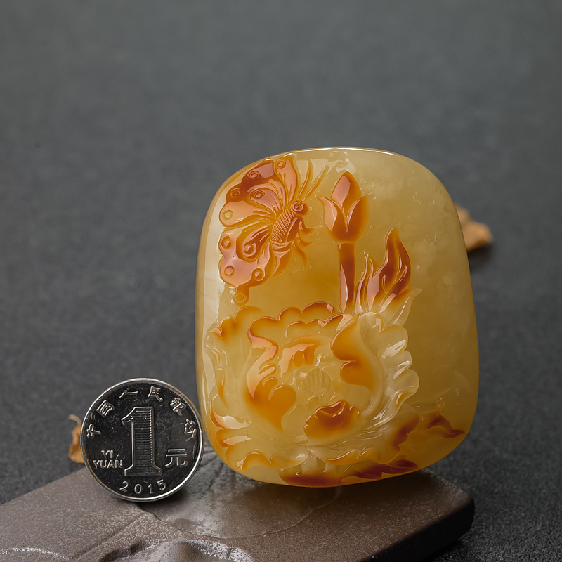 天然俏色蜜蜡蝶恋花吊坠-红掌柜