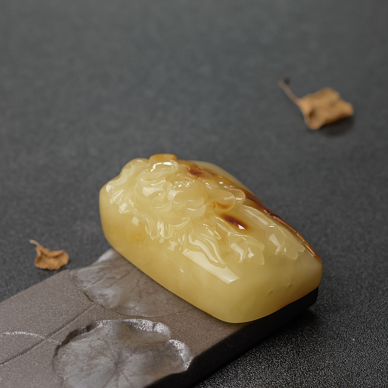 天然俏色蜜蜡牡丹花吊坠-红掌柜