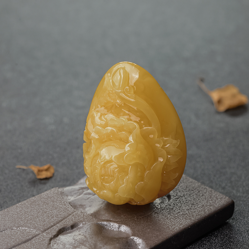 波罗的海带皮鸡油黄蜜蜡牡丹花吊坠-红掌柜