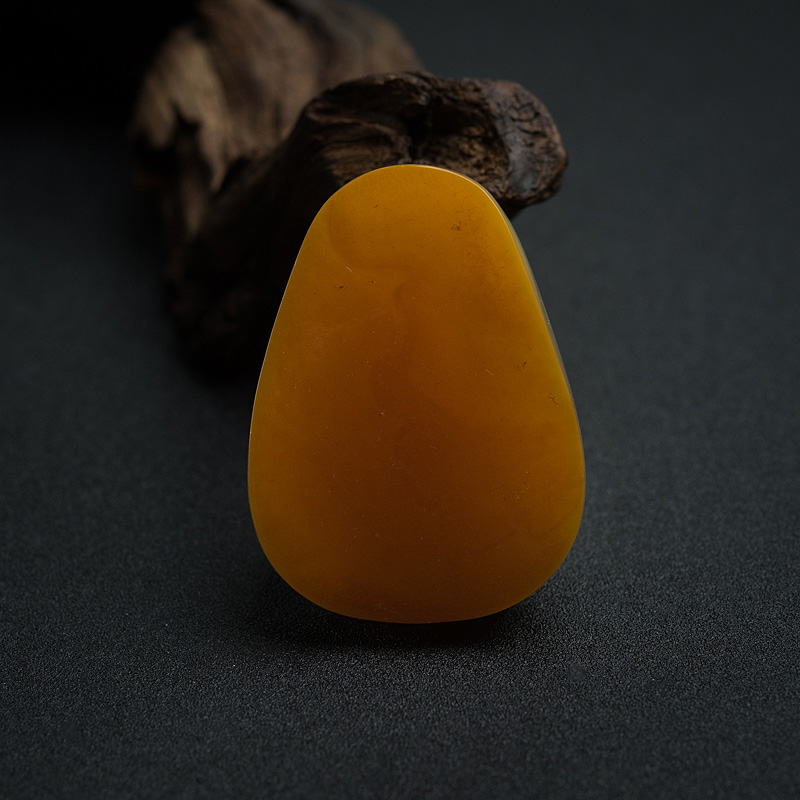 蜜蜡随形吊坠-红掌柜