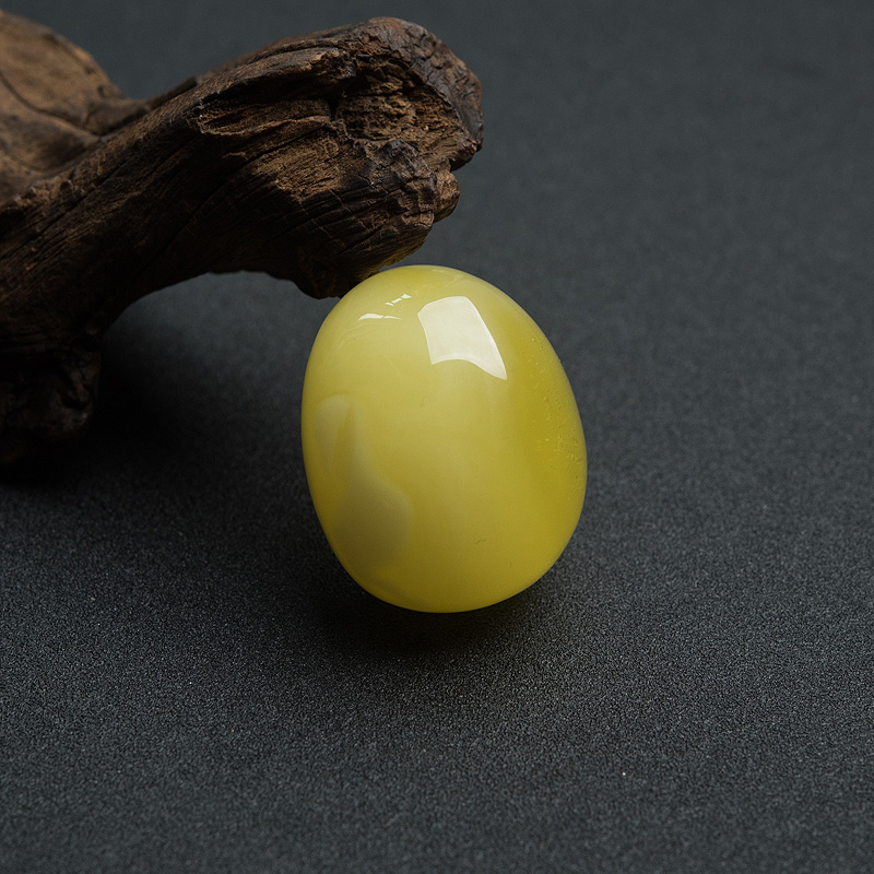 蜜蜡蛋面吊坠-红掌柜