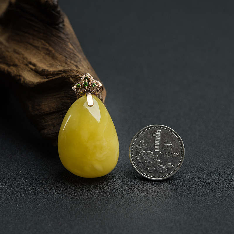 鸡油黄蜜蜡吊坠-红掌柜