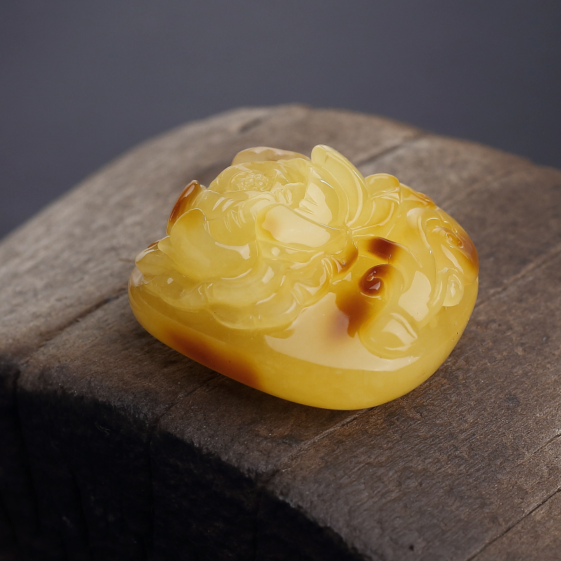 天然俏色蜜蜡牡丹花吊坠-红掌柜