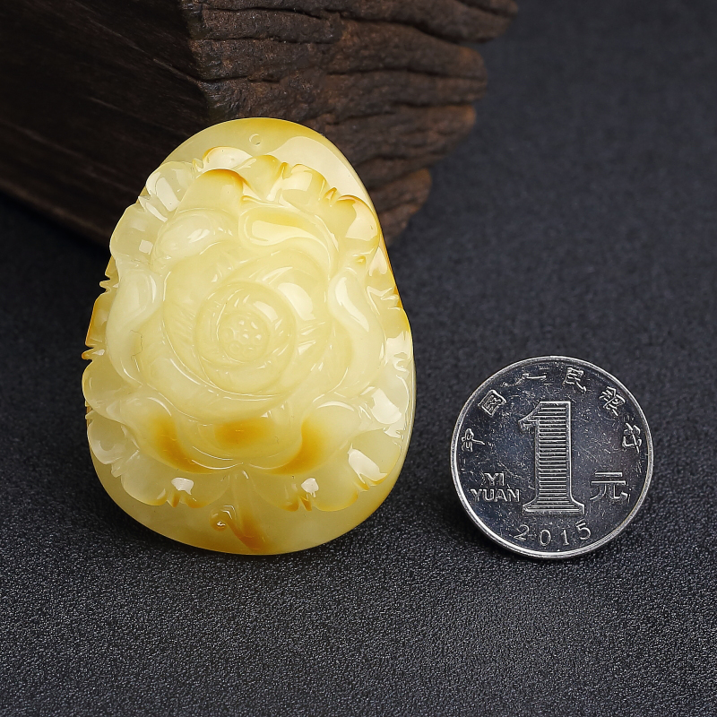 波罗的海俏色蜜蜡牡丹花吊坠-红掌柜