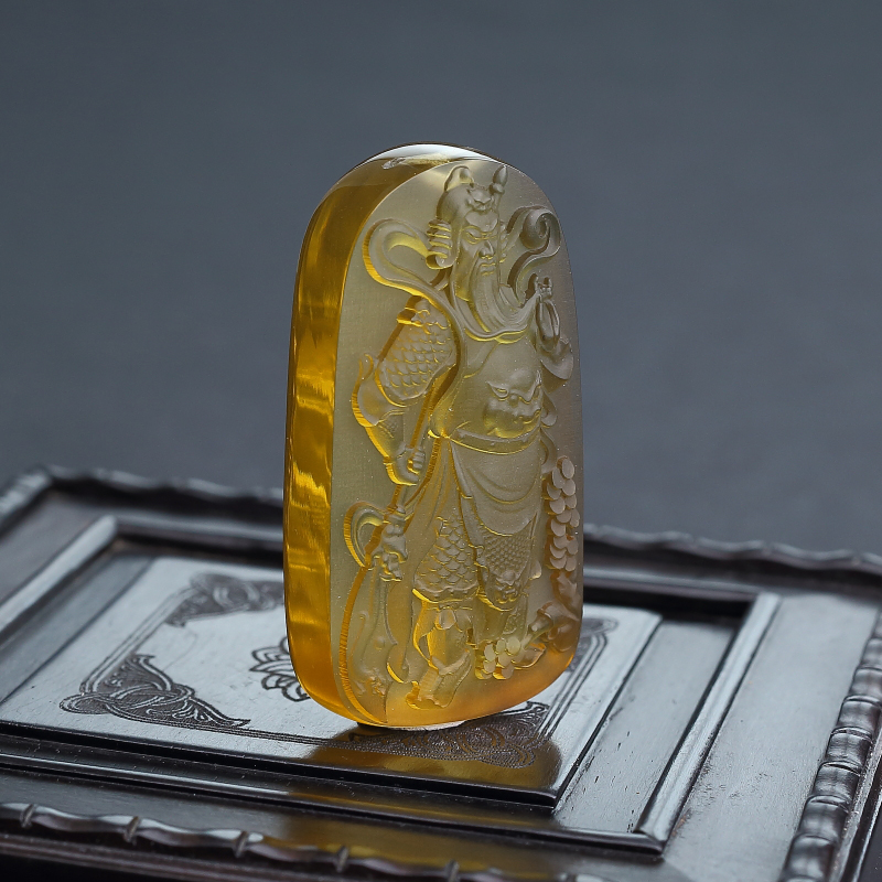 天然棕珀关公吊坠-红掌柜