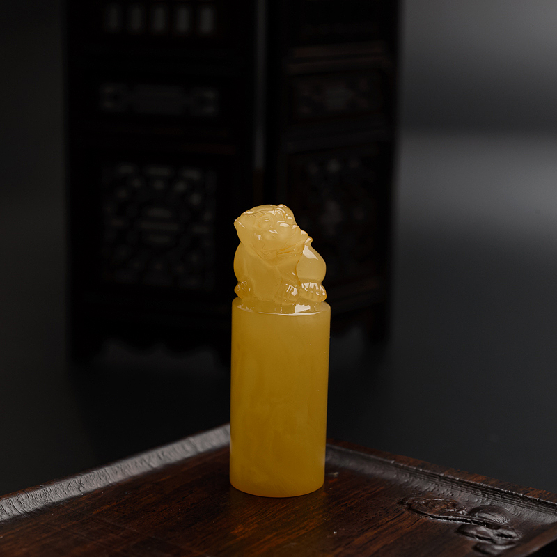 波罗的海天然满蜜鸡油黄蜜蜡貔貅印章 - 红掌柜