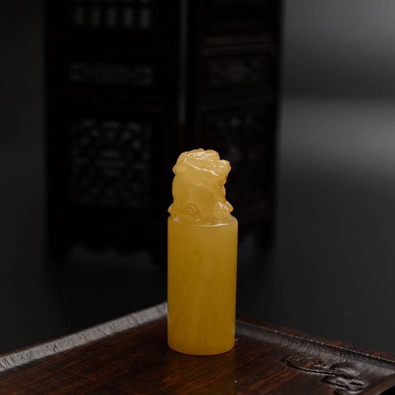 天然满蜜鸡油黄蜜蜡貔貅印章 - 红掌柜