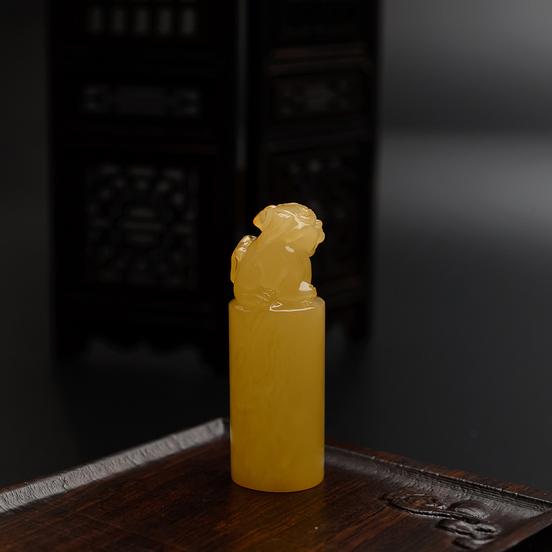 满蜜鸡油黄蜜蜡貔貅印章 - 红掌柜