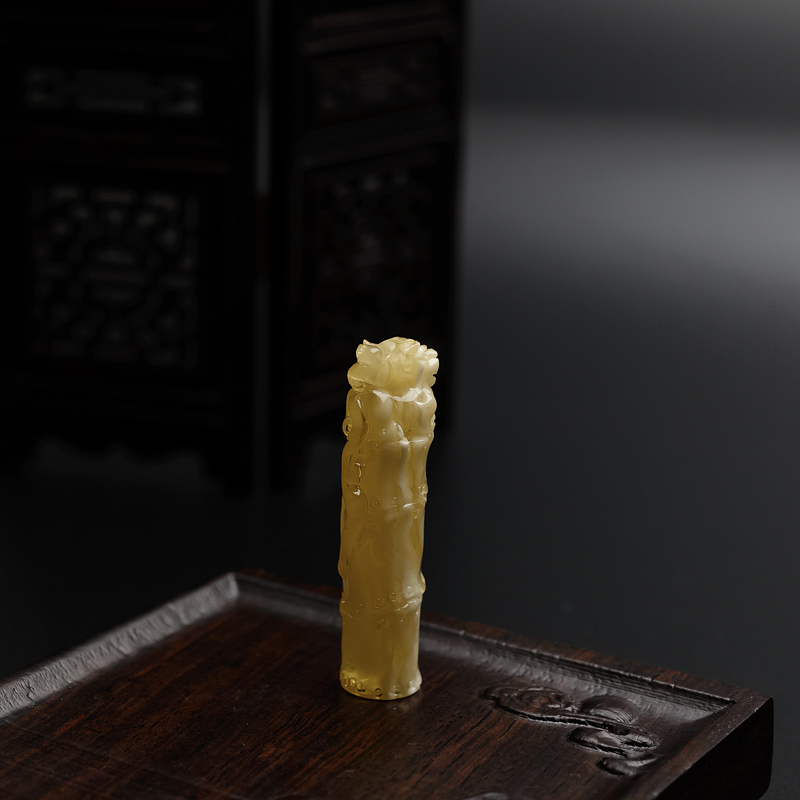 白花蜜貔貅印章吊坠 - 红掌柜