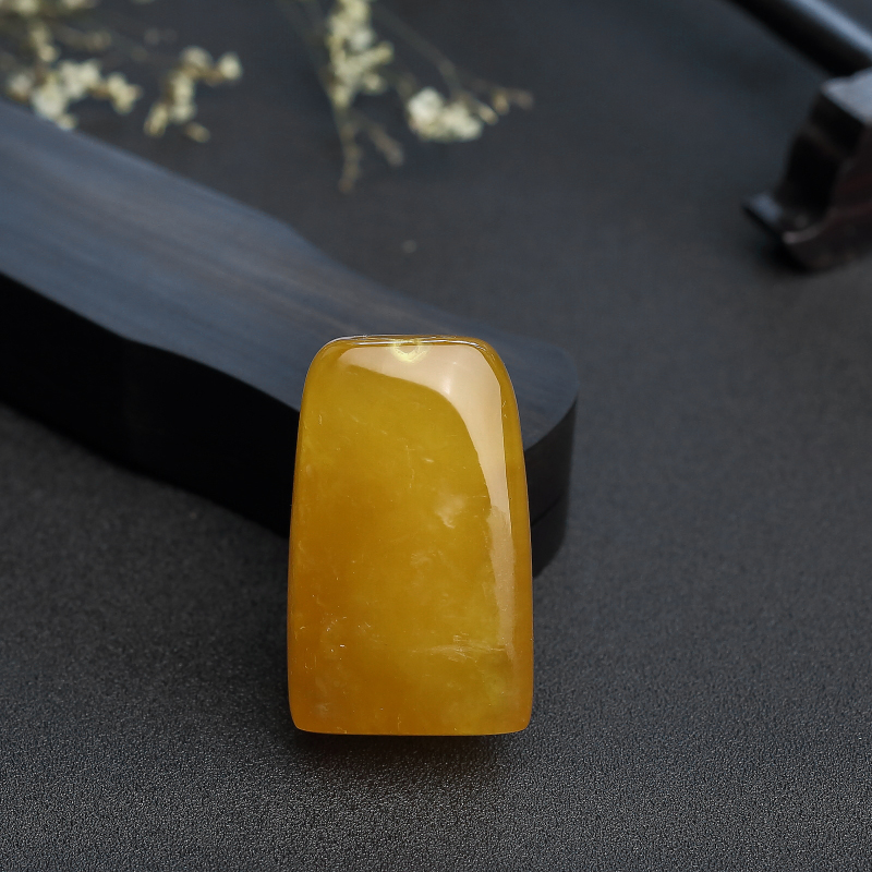 鸡油红蜜蜡无事牌-红掌柜