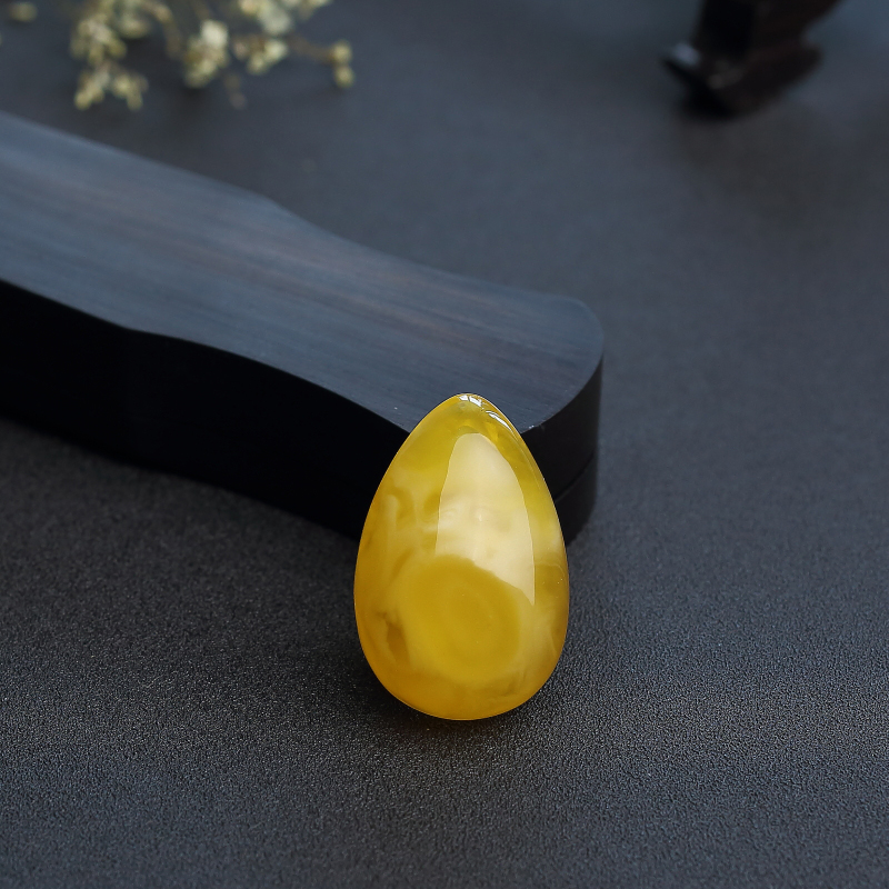 鸡油黄蜜蜡水滴吊坠-红掌柜