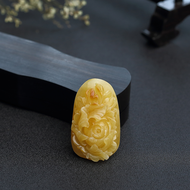 鸡油黄蜜蜡花开富贵吊坠-红掌柜