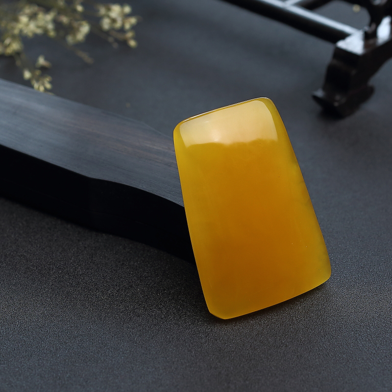 蜜蜡无事牌吊坠-红掌柜