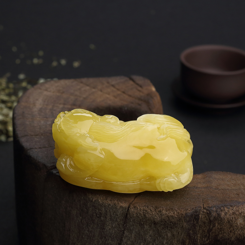 鸡油黄蜜蜡貔貅吊坠 - 红掌柜