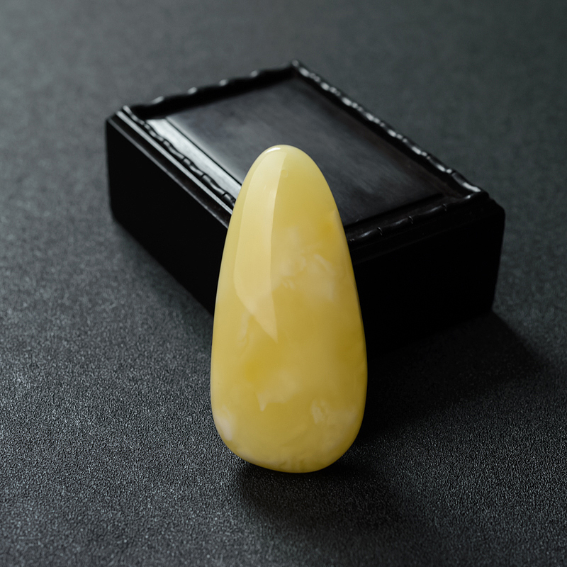 波罗的海天然蜜蜡随形吊坠-红掌柜