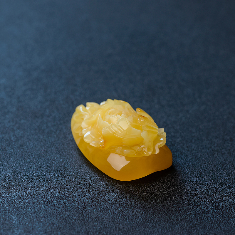 波罗的海天然鸡油黄蜜蜡吊坠-红掌柜