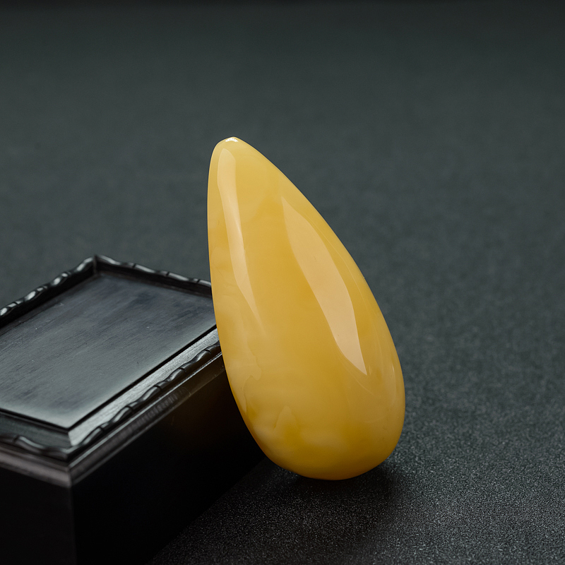 鸡油黄蜜蜡吊坠-红掌柜