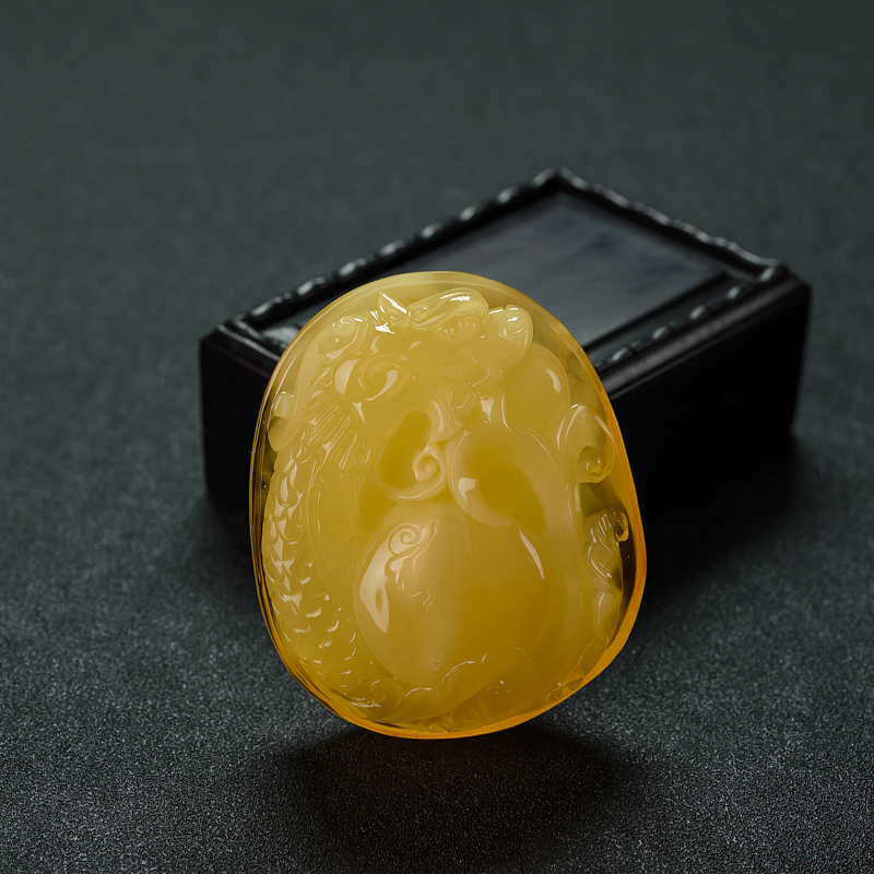 鸡油黄金包蜜龙吊坠-红掌柜