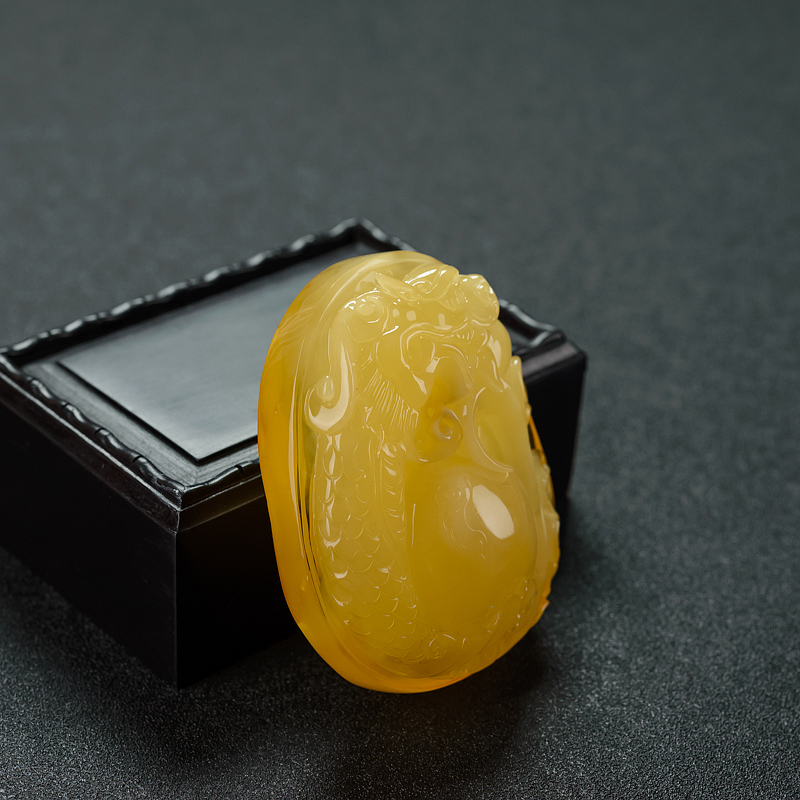 鸡油黄金包蜜吊坠-红掌柜