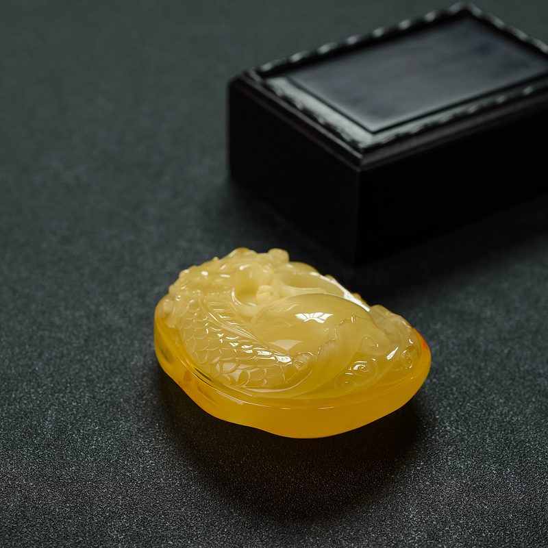 天然金包蜜龙吊坠-红掌柜