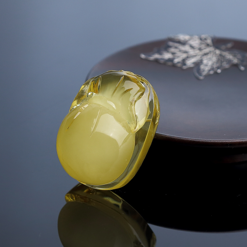 鸡油黄蜜蜡钱袋吊坠-红掌柜