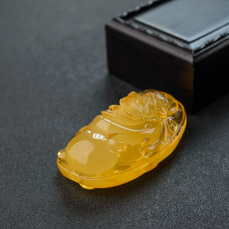 蜜蜡蛟龙吊坠-红掌柜