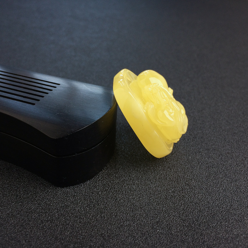 波罗的海天然鸡油黄蜜蜡吊坠-红掌柜