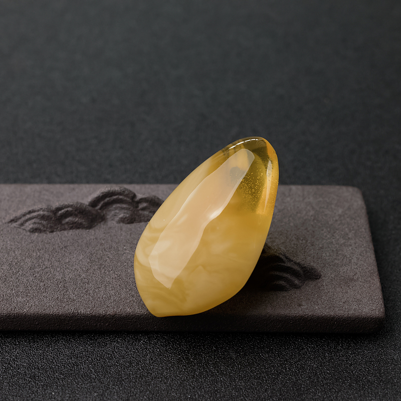 白花蜜蜡随形吊坠-红掌柜