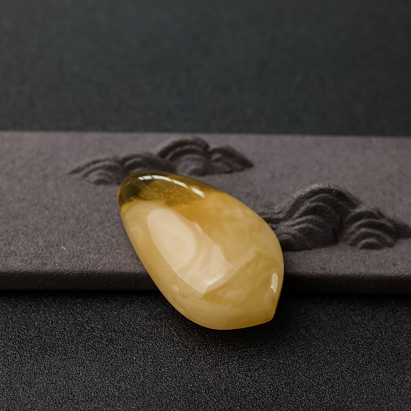 蜜蜡随形吊坠-红掌柜