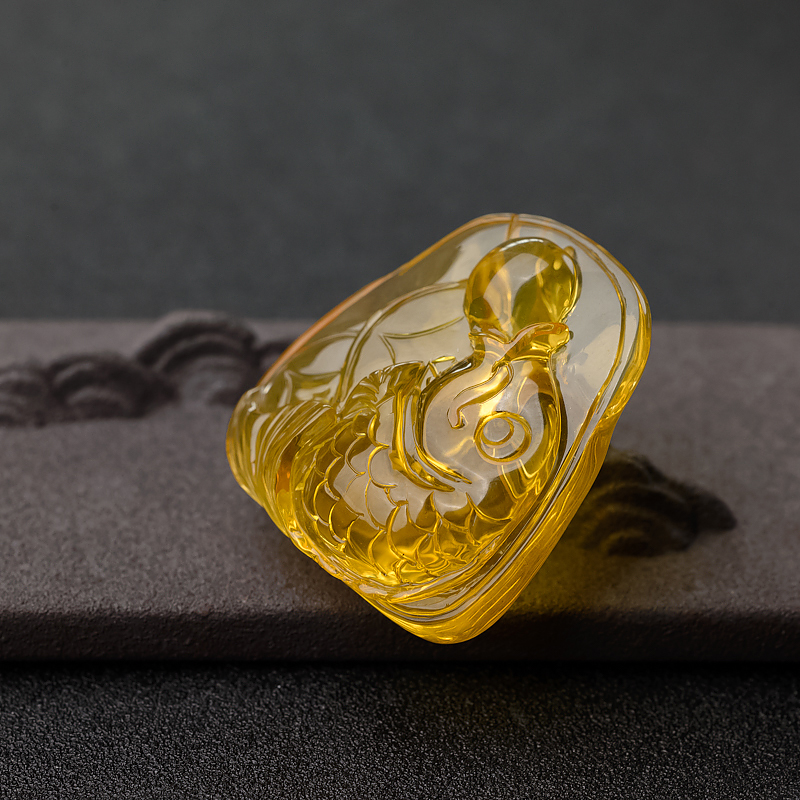 金珀年年有余挂坠-红掌柜