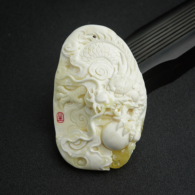 波罗的海天然白蜜蜜蜡龙腾云天吊坠-红掌柜