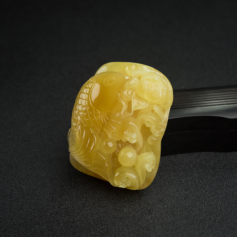 波罗的海鸡油黄蜜蜡连年有余吊坠-红掌柜